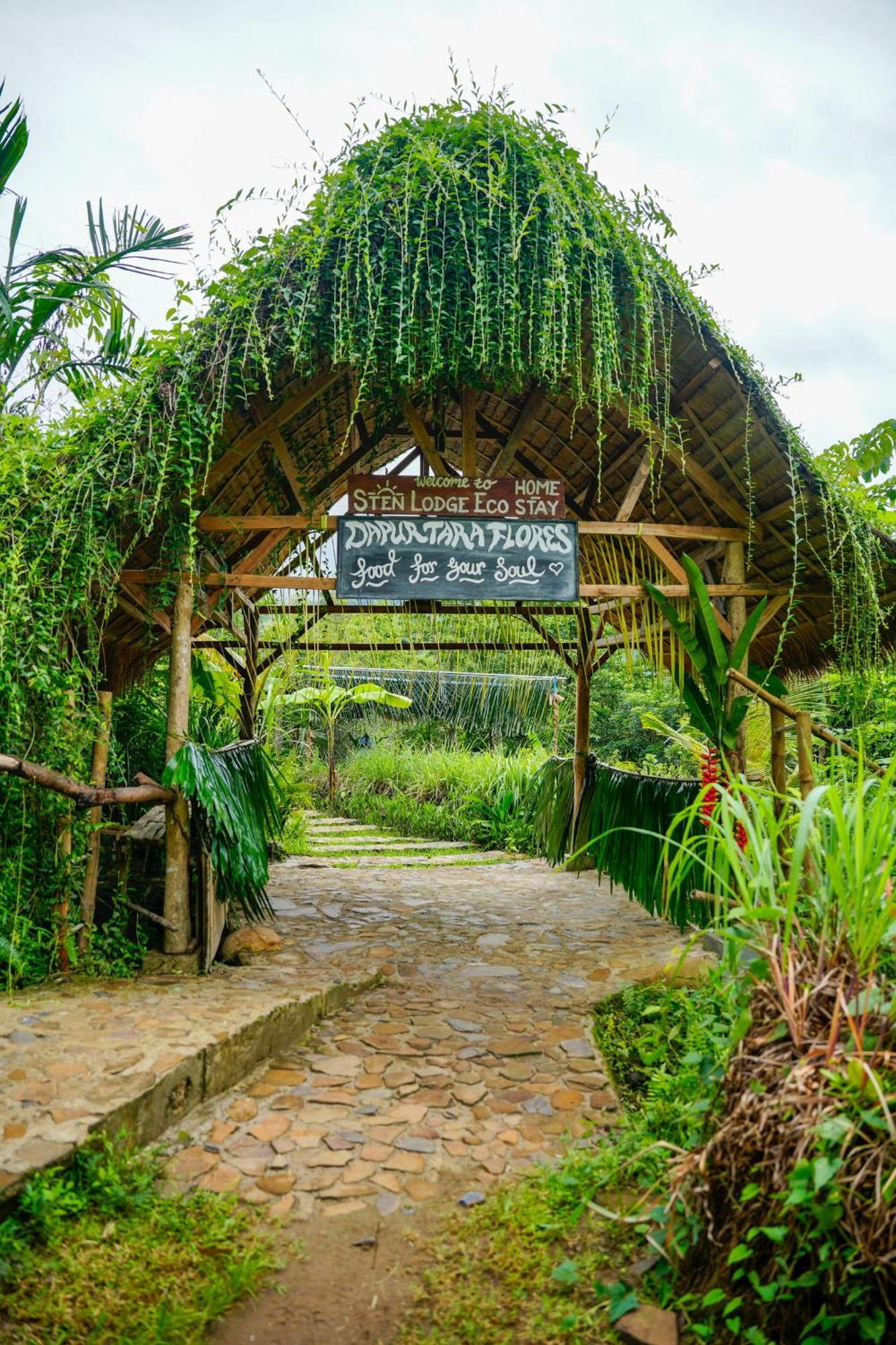 Sten Lodge Labuan Bajo Exteriér fotografie